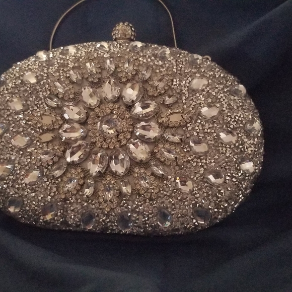 Purse - Picture 7 of 16